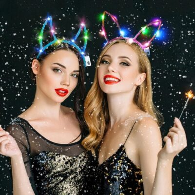 זוהרים לחתונה בזול – אוזני חתול \ חד קרן \ ארנב לד זוהרות בחושך בצבעים מרהיבים – מושלם לחתונה ולמסיבת הרווקות (חבילה של 12)