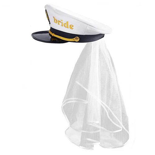 מסיבת רווקות בים כובע רב חובלת עם הכיתוב BRIDE ועם הינומה מחוברת - אביזר צילומי היסטרי
